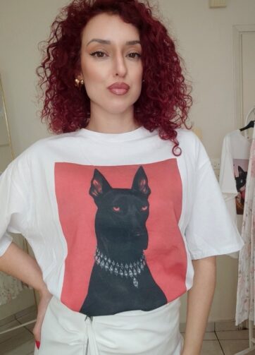 Oversized t-shirt με στάμπα σκύλο (λευκό)